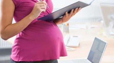 Contract employee is entitled to maternity benefit even after her period ends: Delhi HC