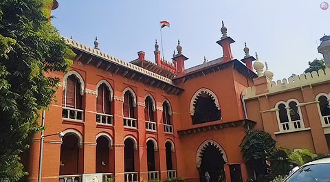 Compensation paid by employer to deceased heirs will not make absolved from other statutory obligations: Madras HC