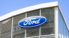 Ford workers demand better severance package, Stage protest
