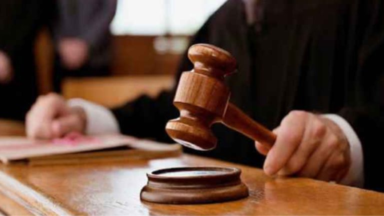 Uttering word Gandi Aurat by superior to his female employee is not an offence of outraging the modesty of woman: Delhi High Court